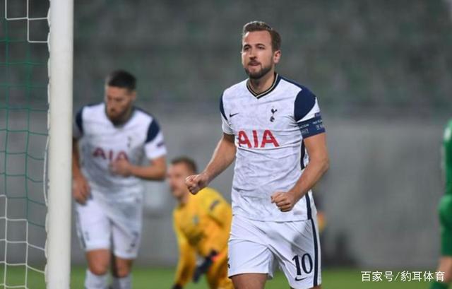 体育英超：补时连入两球 阿森纳队4-2莱斯特城队
